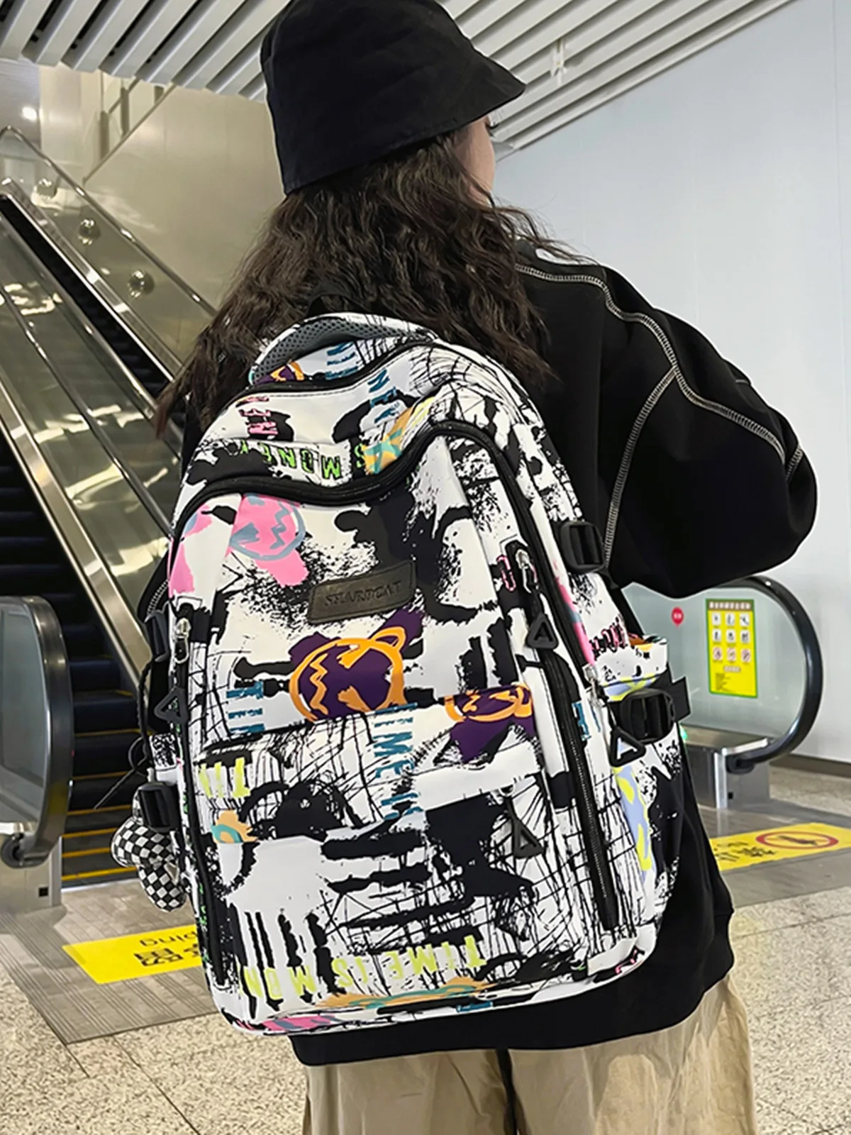 2025 New Trendy Cool Personalized Graffiti Japanese Backpack Large Capacity Unisex College Style Student Fashion Book Bag Trendy