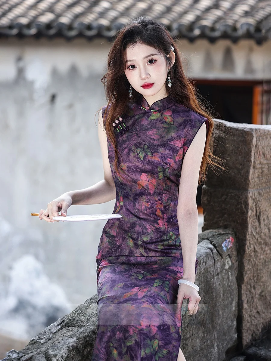 

Новое поступление: Модное летнее платье в традиционном китайском стиле для молодых женщин, фиолетовое, в стиле ретро, с изящным дизайном.