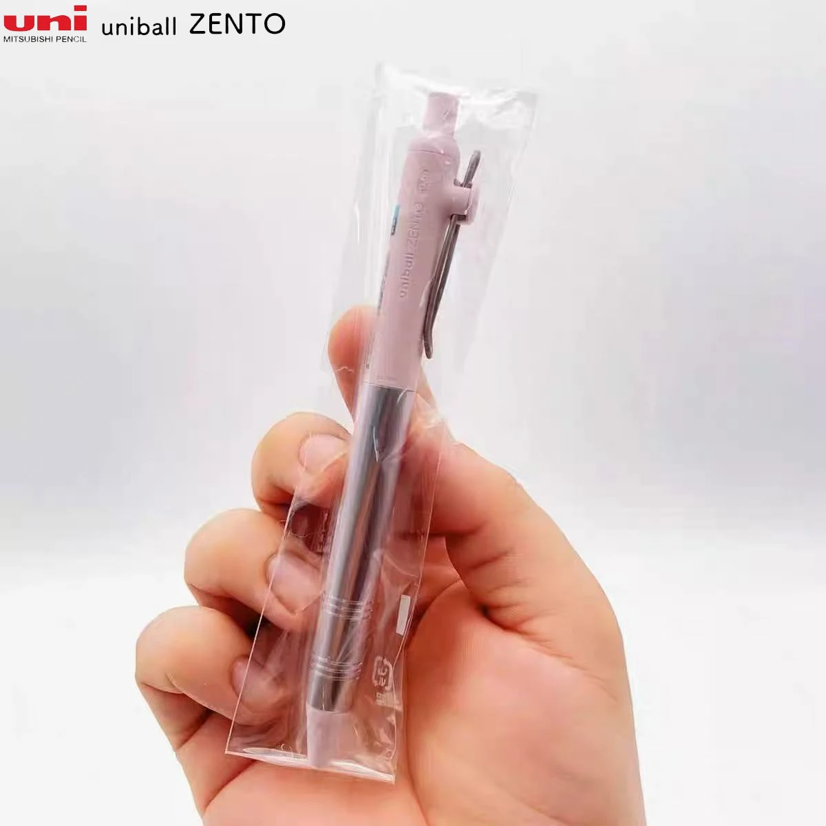 قلم جل أنيق من Mitsubishi Uni ZENTO، طرف دقيق 0.38/0.5 مم تجربة كتابة سلسة خالية من اللطخ