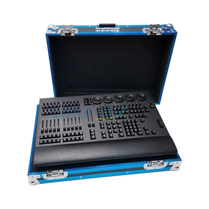 Command wing lighting, controller stage lighting with flight case