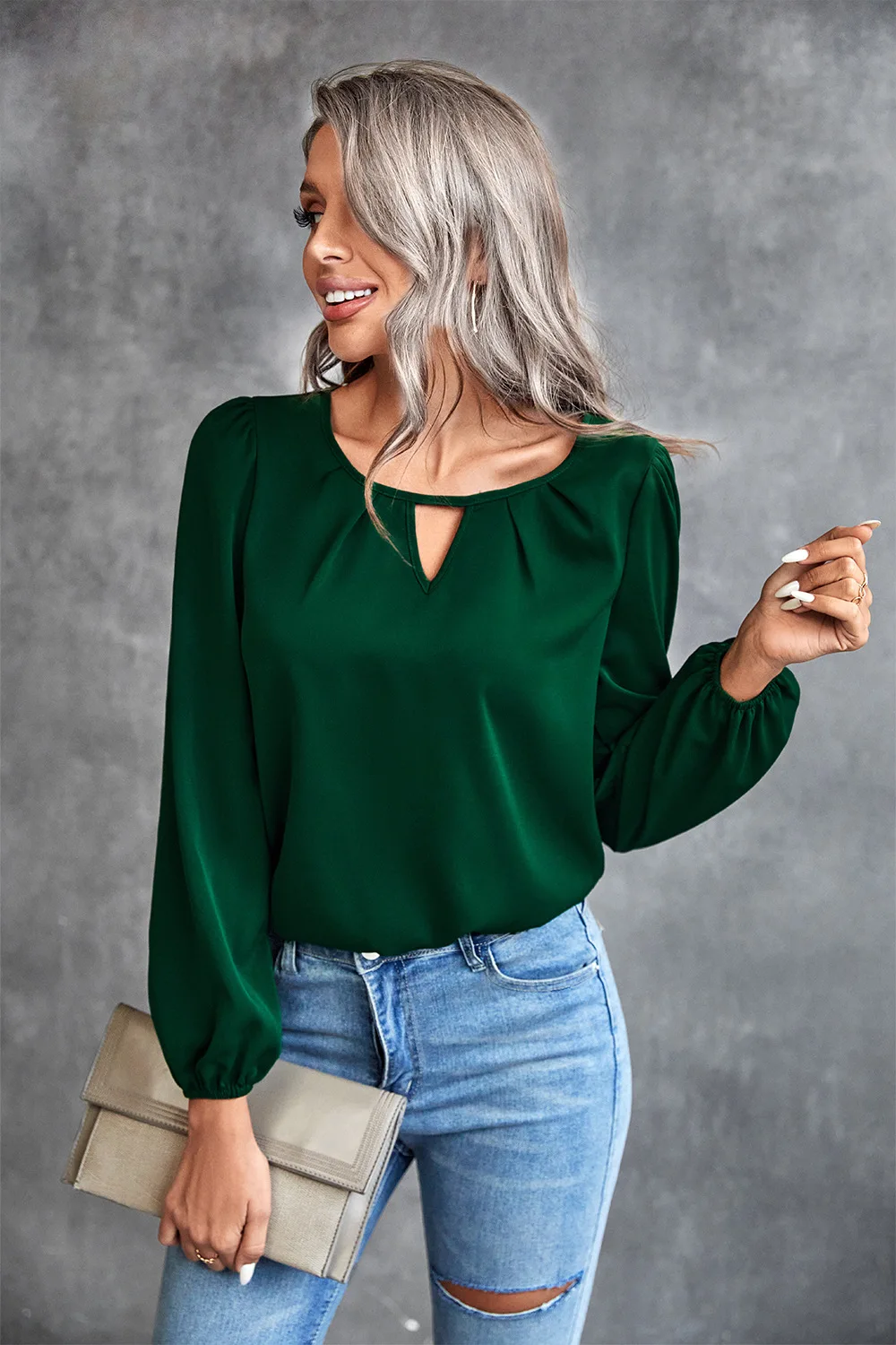 New Spring and Autumn Women's Temperament Commuting Tops Hot Selling Solid Color Round Neck Casual Pleated Round Neck Shirt