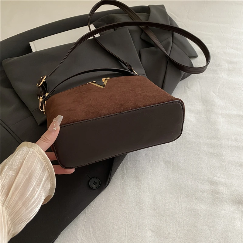 Fashionable Mini Suede Women's Bag, Faux Suede Tote Bag, Hardware Lock Buckle Decoration Handbag Purse Shoulder Cross Body Bags image 5