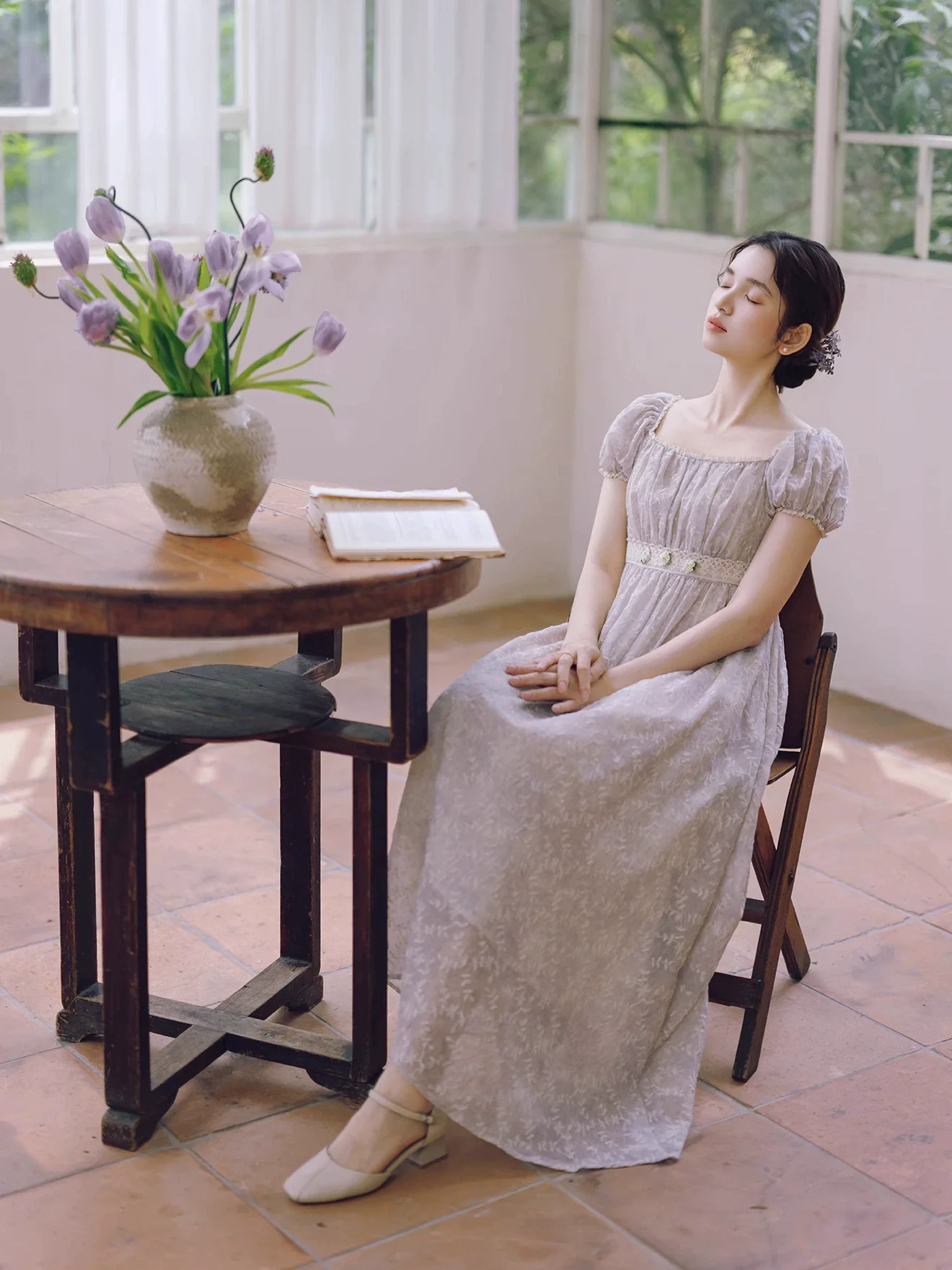 84-96 センチメートルバスト夏の女性のフレンチスタイルスクエアネック優しい女の子エーテルティードレスエンパイアウエスト高品質サテンドレス