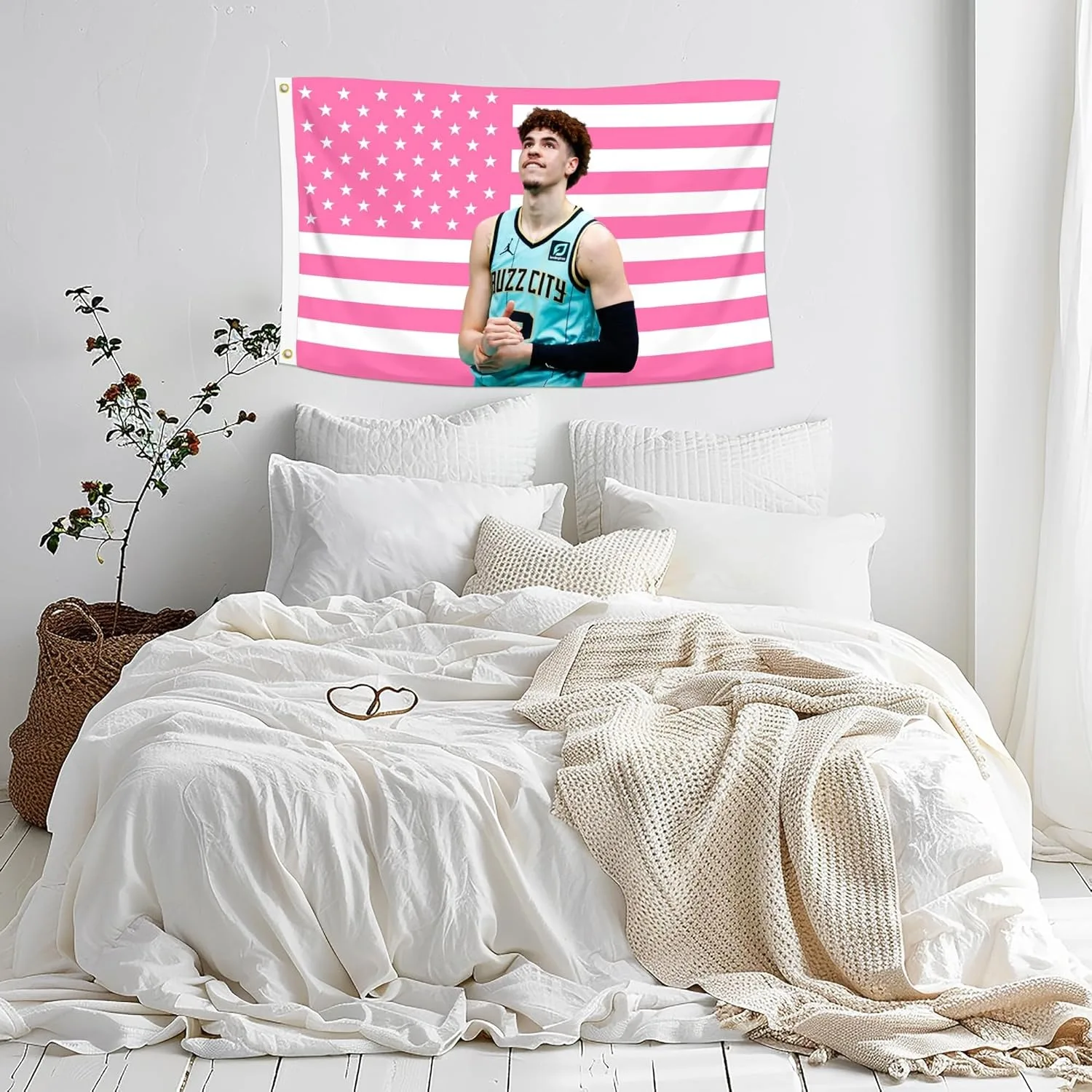 مروحة كرة السلة من LaMelo بعلم بوليستر وحلقات نحاسية مزدوجة مخيطة وديكور داخلي وخارجي هدية للنوم الجامعي