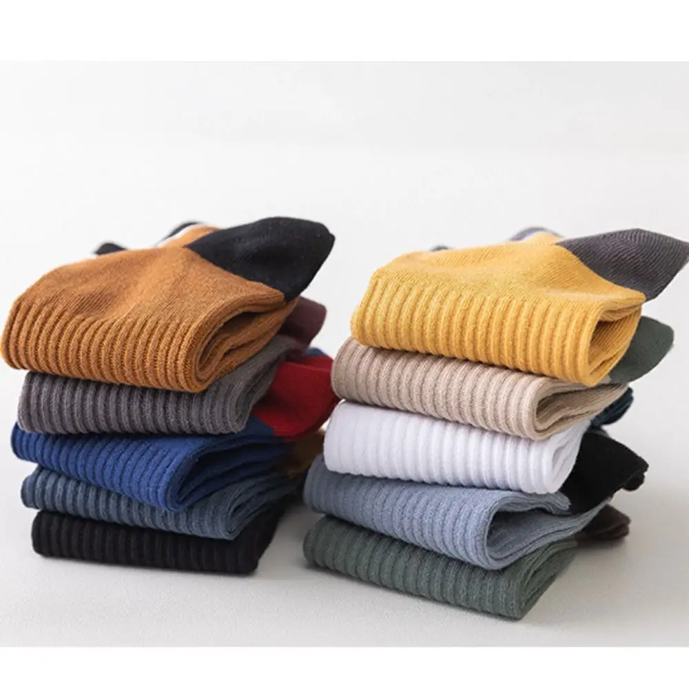 Kaus kaki olahraga pria wanita, 10 pasang kaus kaki pendek daun Maple warna-warni menyerap keringat