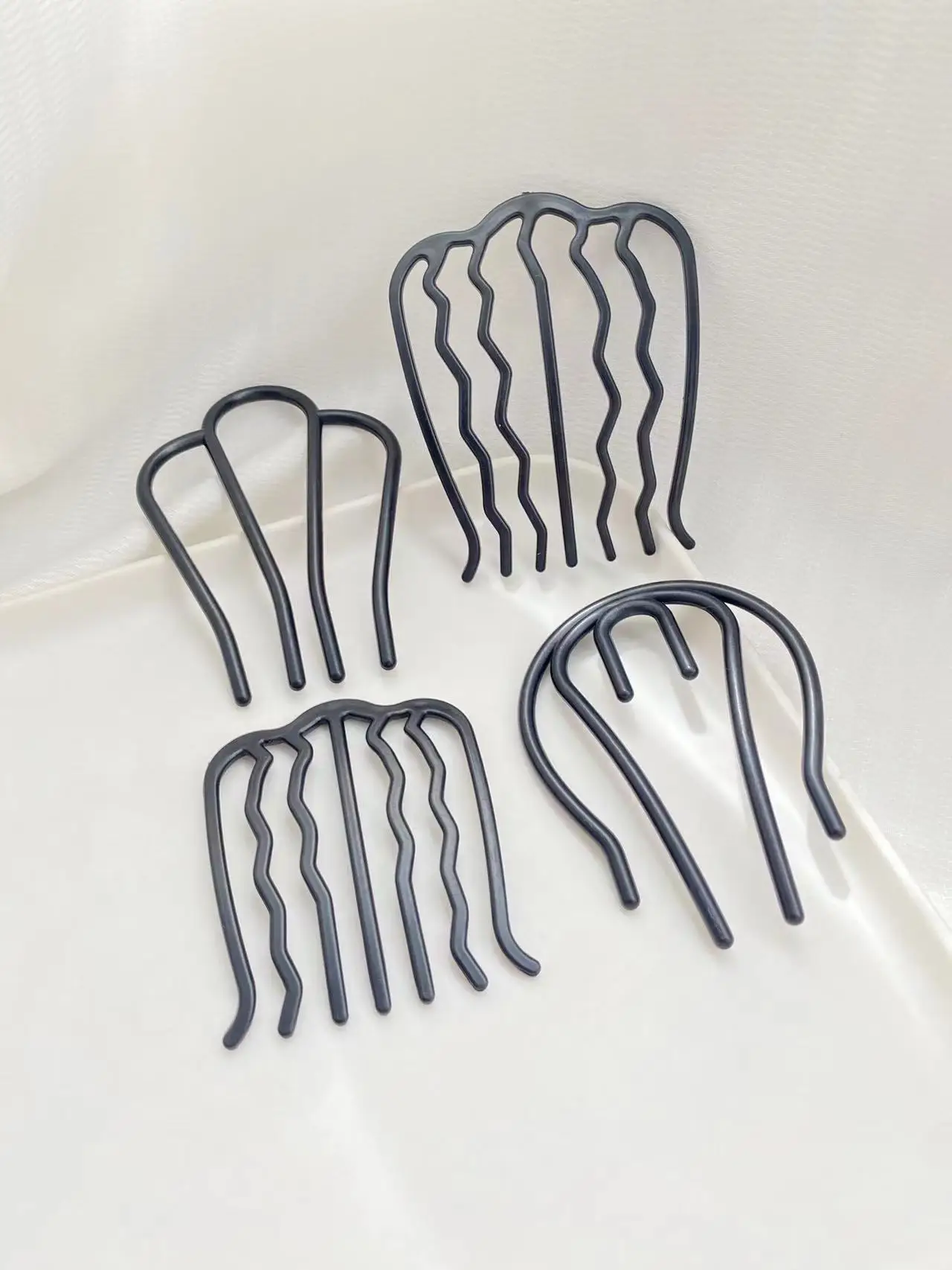 4pcs Black Hair Combs with Different Wave - shaped Designs, For Women Girls Party Hair Accessories