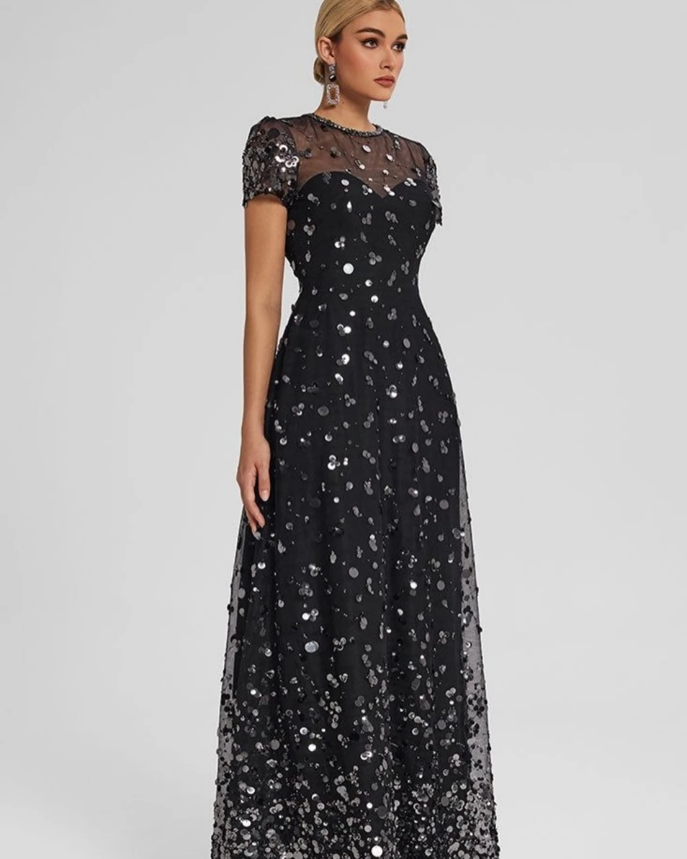 

Customized Exquisite Women Tulle Sequined Beading A-line Evening Dresses Fashion O-Neck Short Sleeves Floor Lenght Prom Dresses