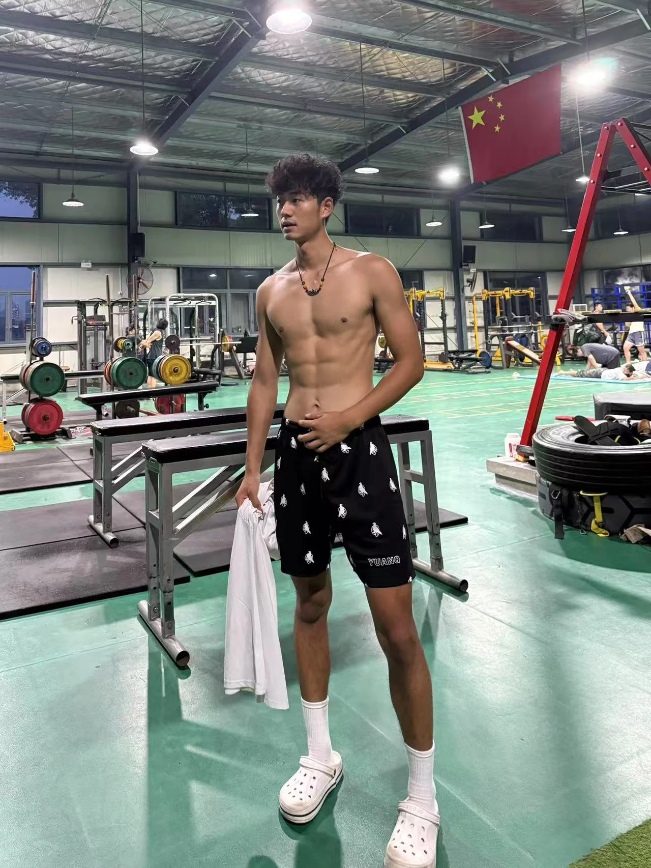 

American Casual Baskeall Training orts Summer Me under Knee Fitn Youth Faion ort Pants Breathable Sportswear