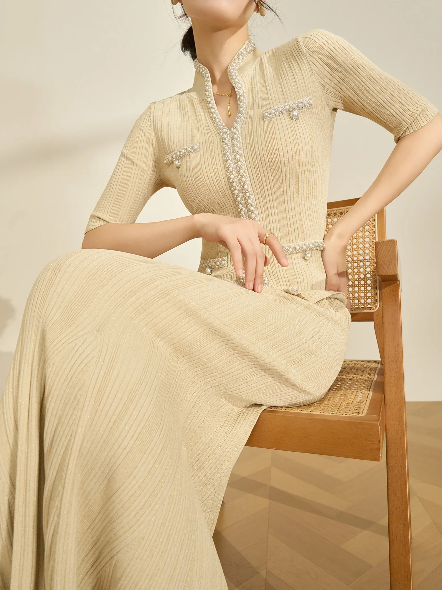

Unique Elegant Pearl Trim Knitted Top Fish Tail Skirt Summer Unique Beautiful Small Set Flowing Era Slim Fit Breathable Polye...