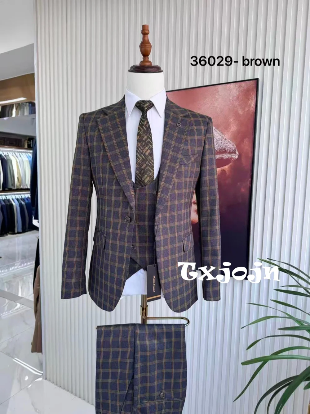 

Plaid Men's Handsome Suit Set 3 Pieces Banquet Party Wear Notched Lapel Tuxedo For Business Activities Elegant Suits On Sale
