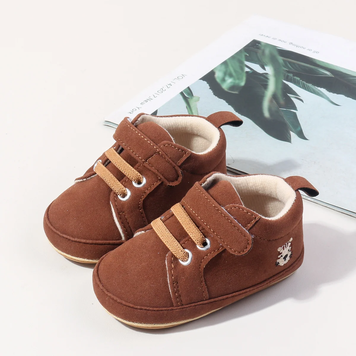 2025 حار بيع الوليد بيبي بوي وفتاة الأولى المشي حذاء كاجوال في الهواء الطلق المضادة للانزلاق TPR باطن للطفل للجنسين حذاء طفل صغير #4