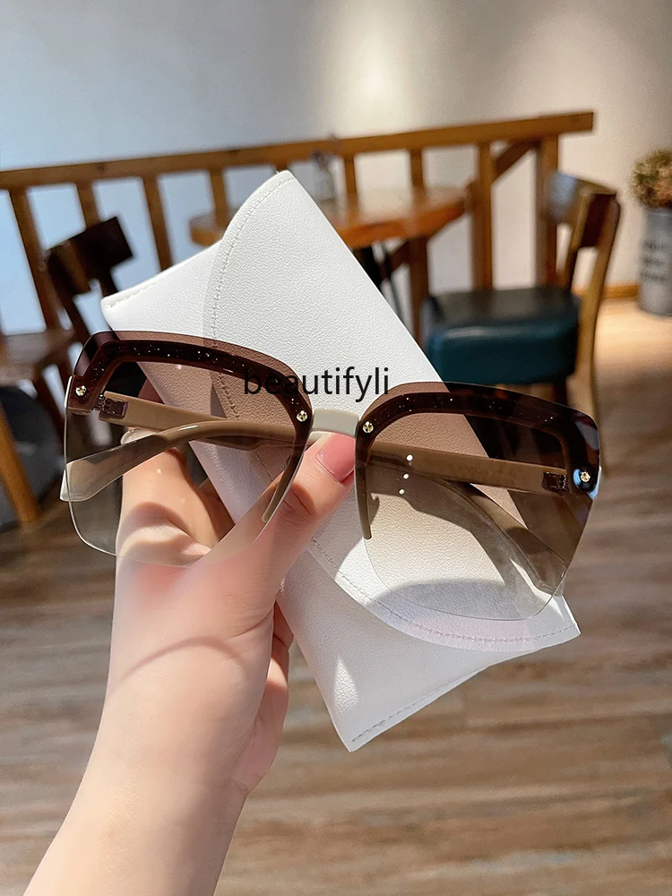 Sunglasses women UV protection advanced sense polarized light summer sun protection big face thin sunglasses