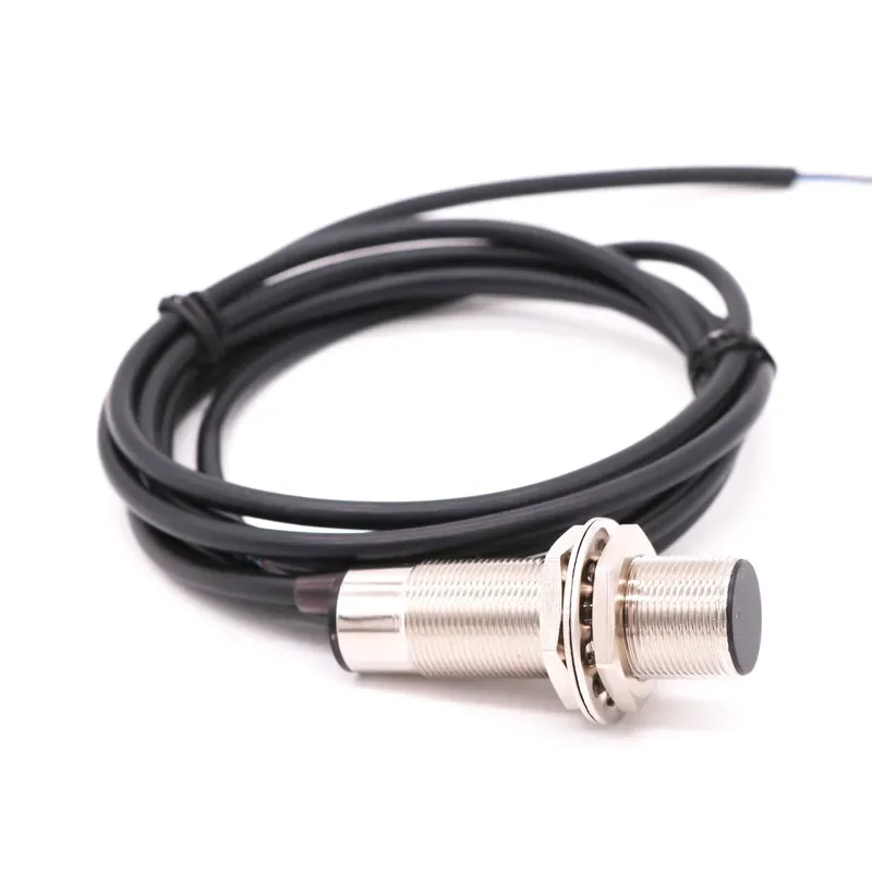 M18 Metal Housing Photoelectric Sensor Analog voltage outputl 10cm sensing distance 30VDC 3 WIRES diffuse reflection