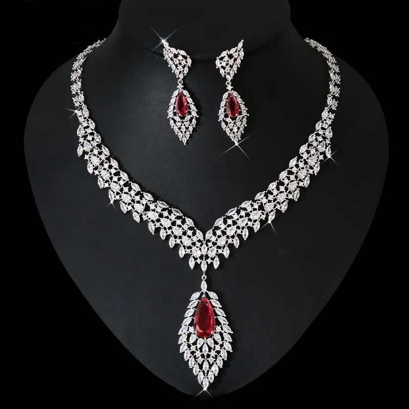 European and American Zircon Earrings Wing Earrings Fashionable 925 Silver Needle Evening Dress Necklace Set