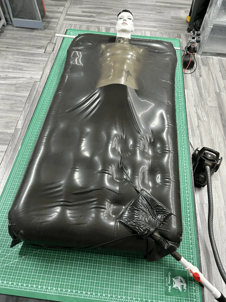 

customized Latex inflatable Vacuum bed rubber Sleep Bed Bag Fetish Bodysuits Body Bag Vacuum Bed mattress clubwear