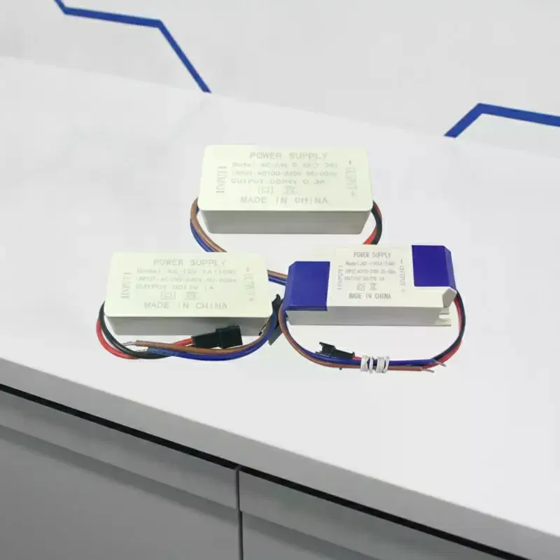 Easy Install Isolated Constant Voltage LED Driver 5W 24W AC100-240V to DC 5V 9V 12V 24V for DIY LED Lighting Projects