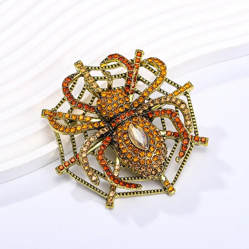 

Vintage Spider Web Insect Brooch Large Size Rhinestone Heavy Industry Brooches Fashion Coats Pins Versatile Corsage Accessories
