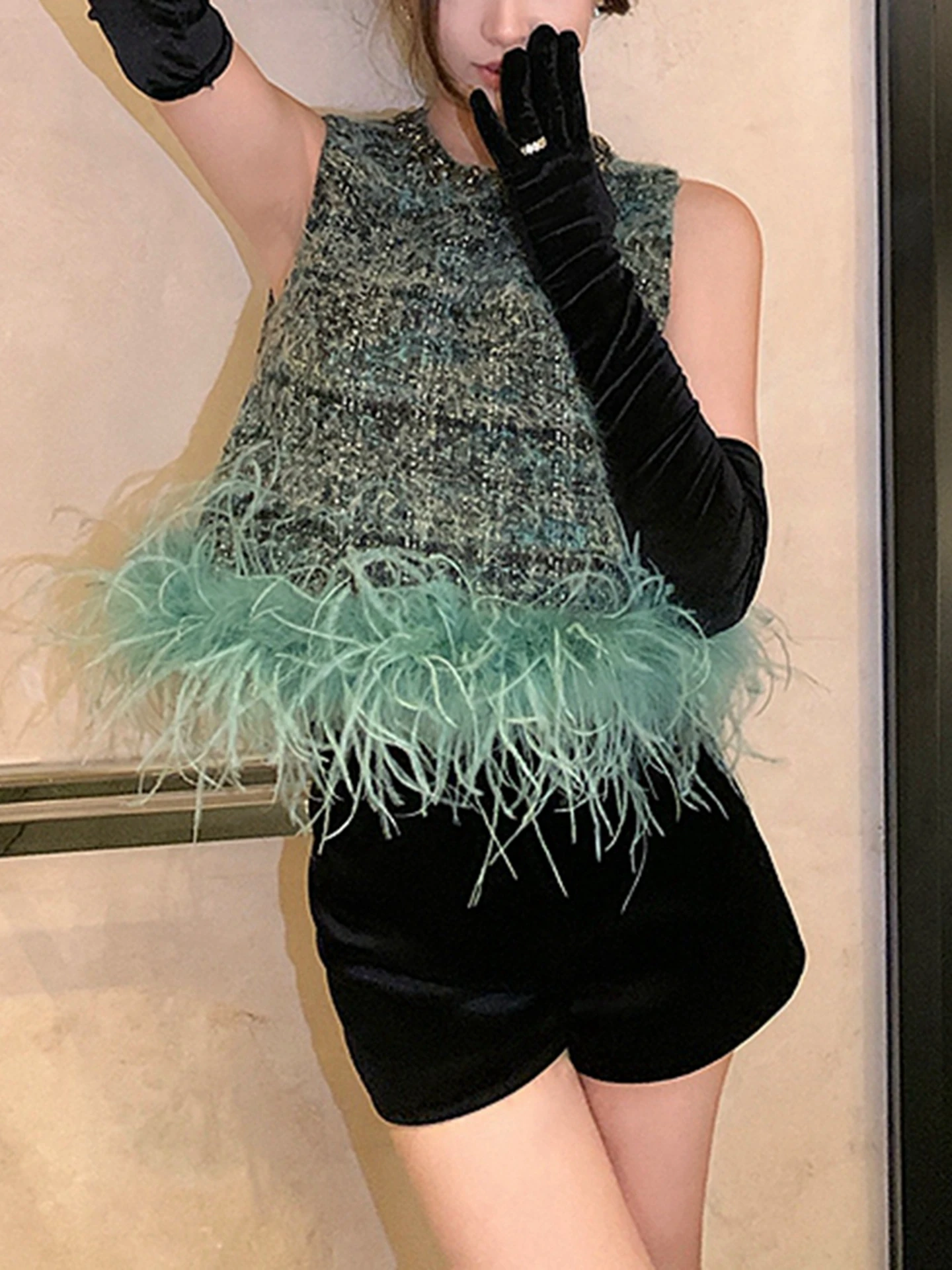 

Ele mat een Ostrich Feather Patchwork Trendy Svel Vest Aricia Coarse Wool Patchwork Top Faionable Young ...