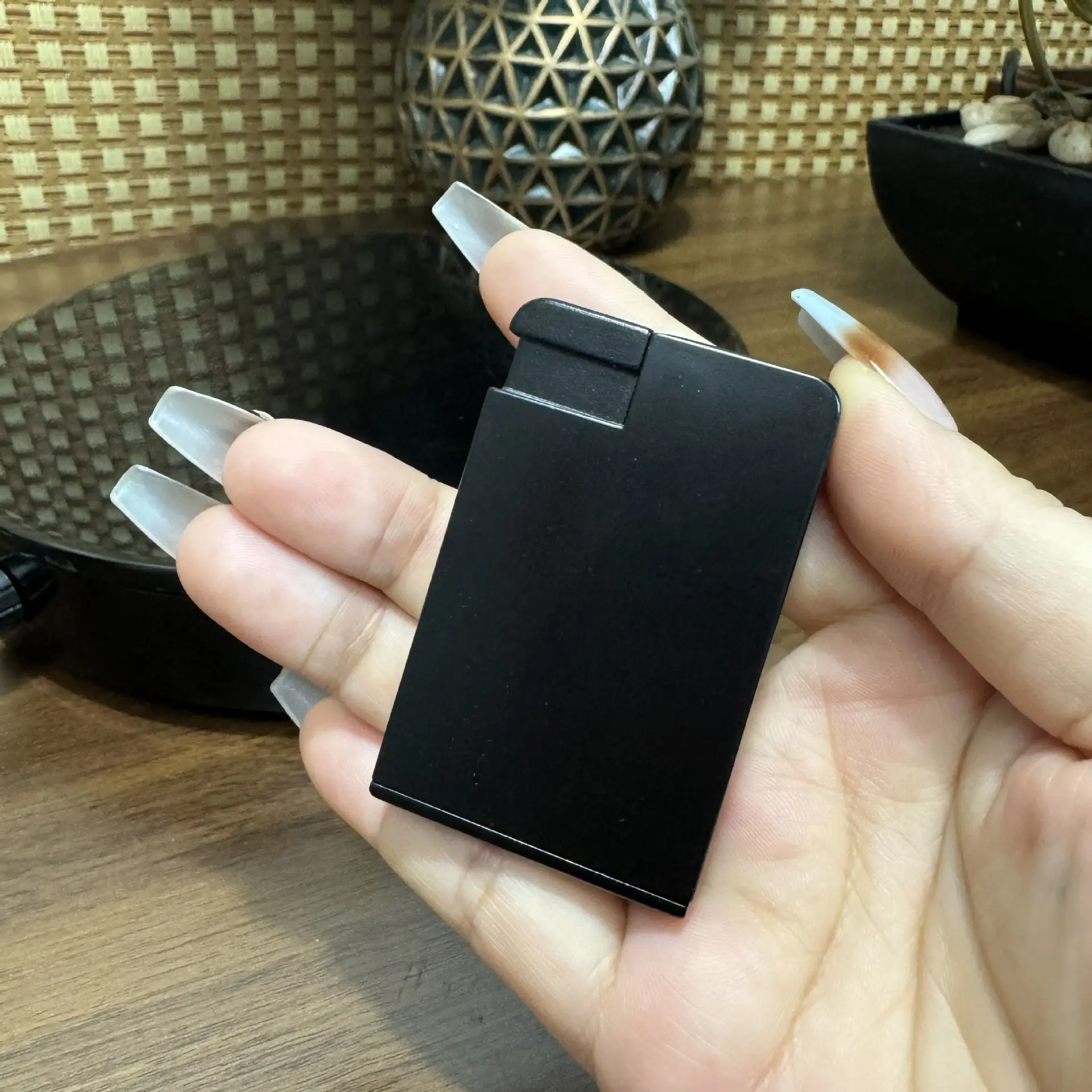 Torcia gonfiabile Lighte R a ricarica diretta antivento in plastica portatile EDC per esterni