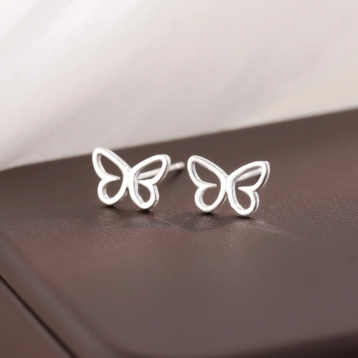 925 Sterling Silver Fashion Jewelry Personality Wild Small Fresh Elegant Simple Hollow Butterfly Female Stud Earrings  E176
