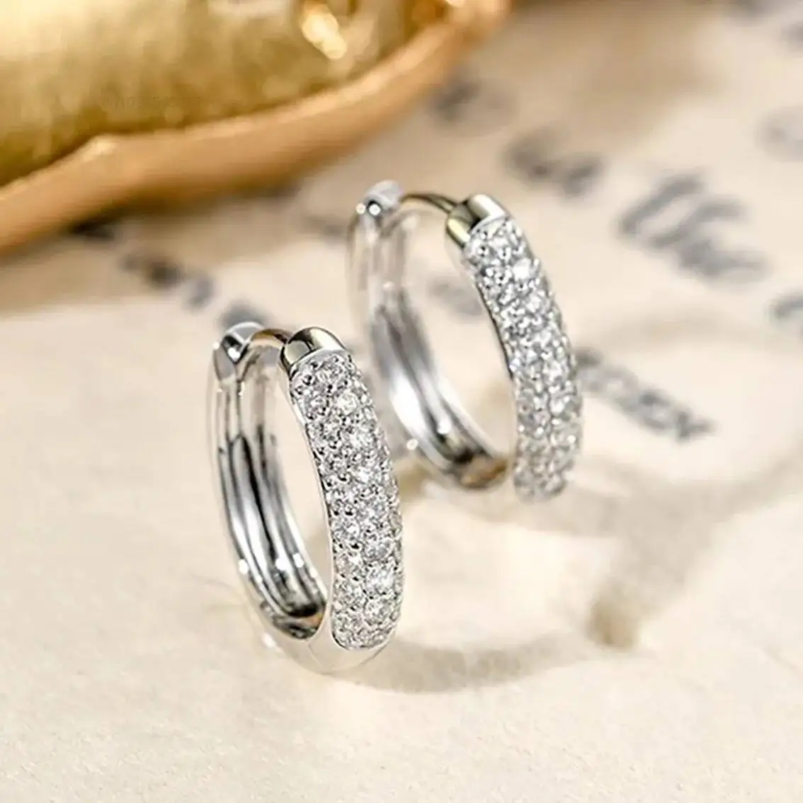 CAOSHI Elegant Paved Full Imitated Moissanite Circle Earrings for Fashion Party Women Wedding Silver Plated CZ Hoop Earrings OEM