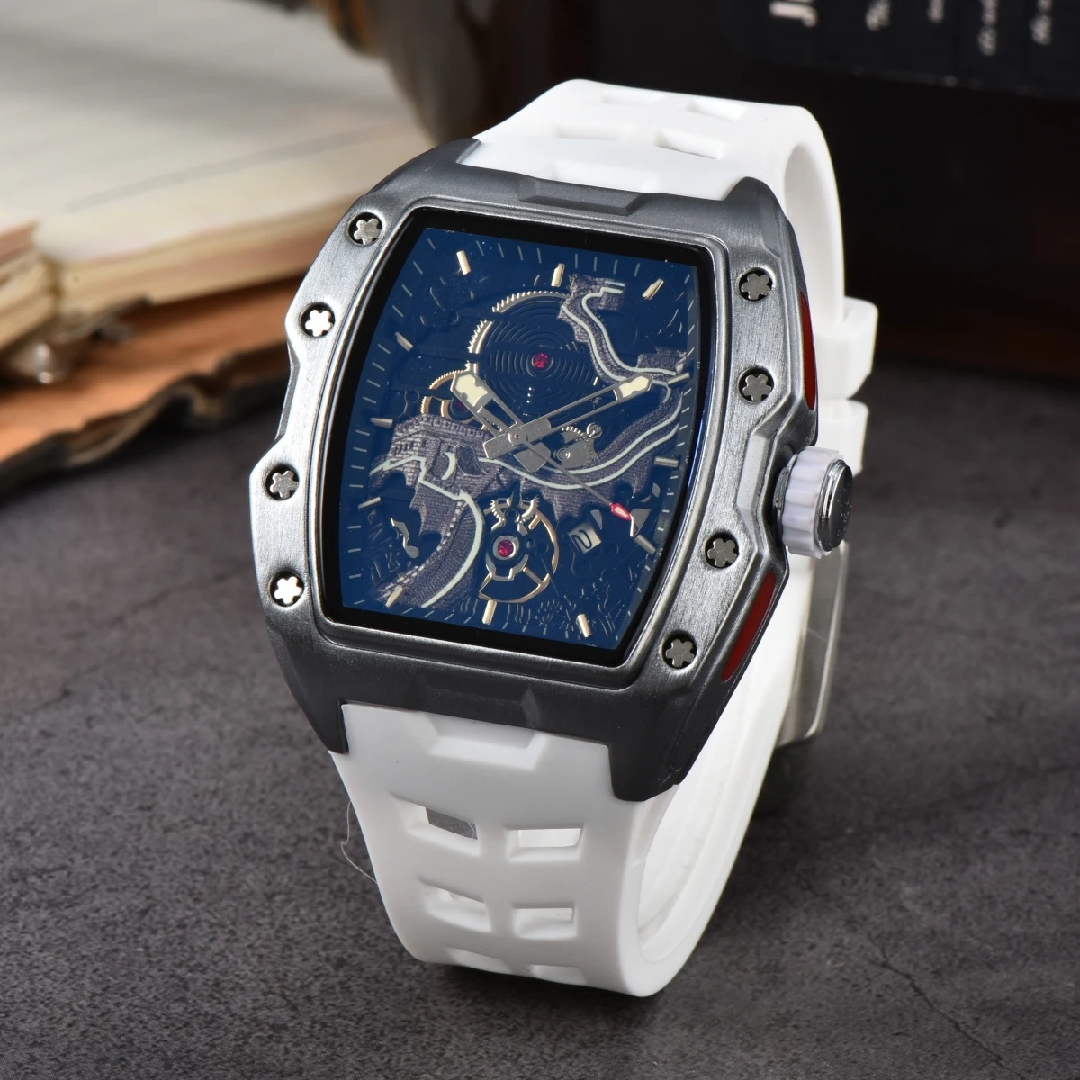 Hot selling Men\'s Quartz Watch Great Wall pattern Personalized Silver case Men\'s Watch Wholesale