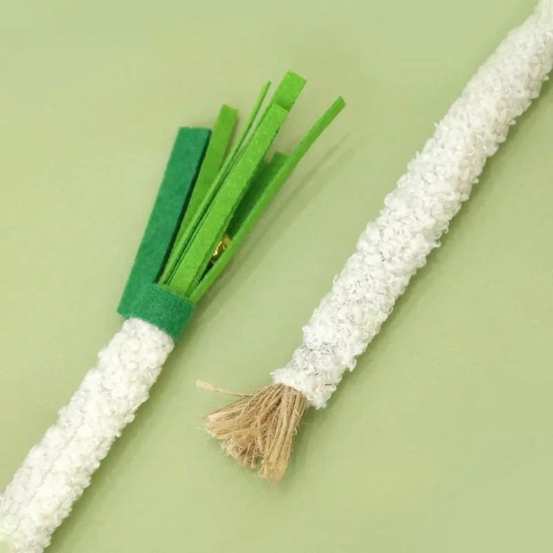 لعبة مضغ القط على شكل البصل الأخضر النعناع البري المولي عصا جرس للقطط التسنين الإغاثة تنظيف الأسنان التدريب لعبة القط