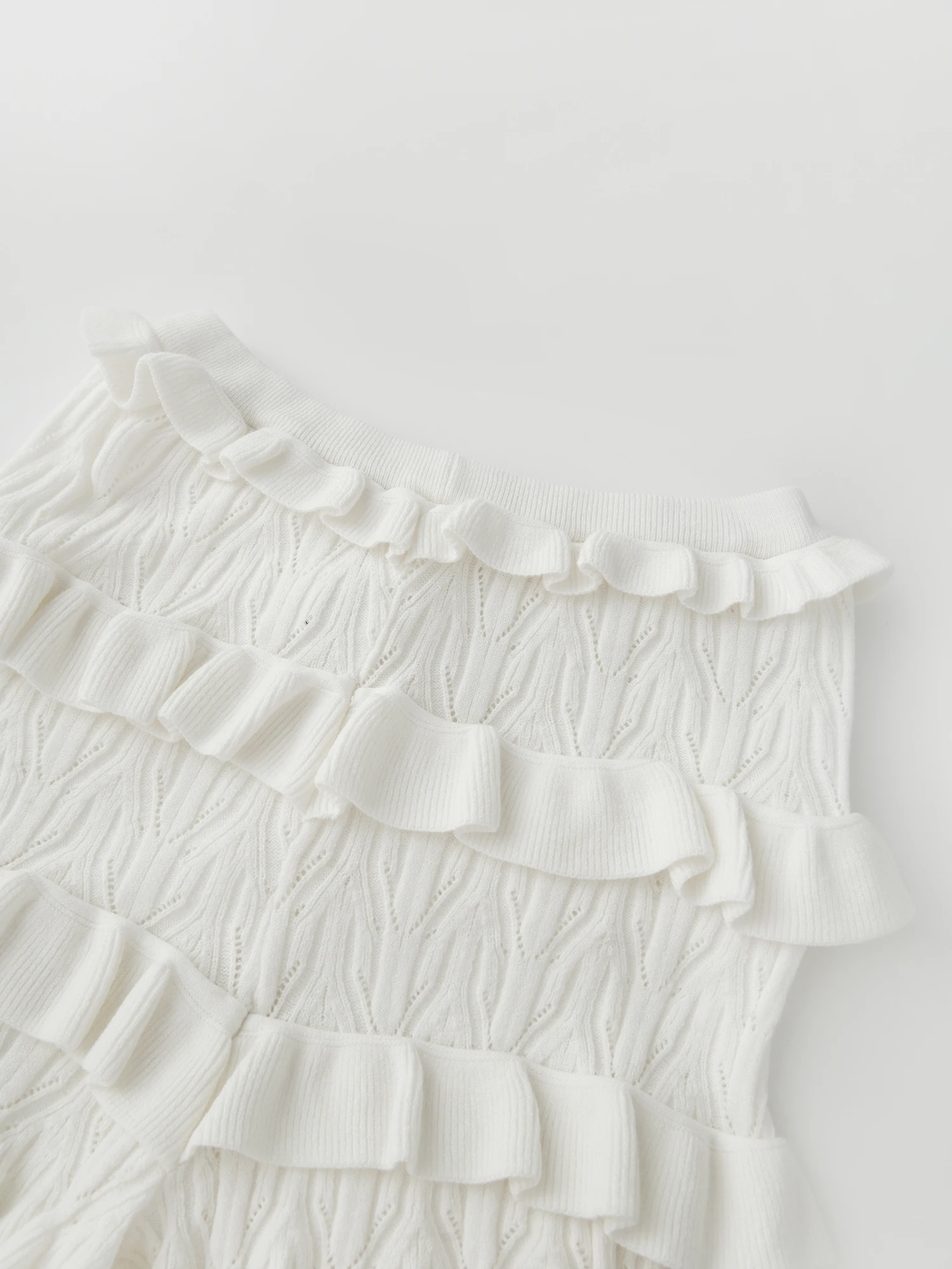 Conjunto feminino casual de verão, 2 peças, cardigã canelado de manga comprida e shorts com babados em camadas, conjunto para estilo de rua chique