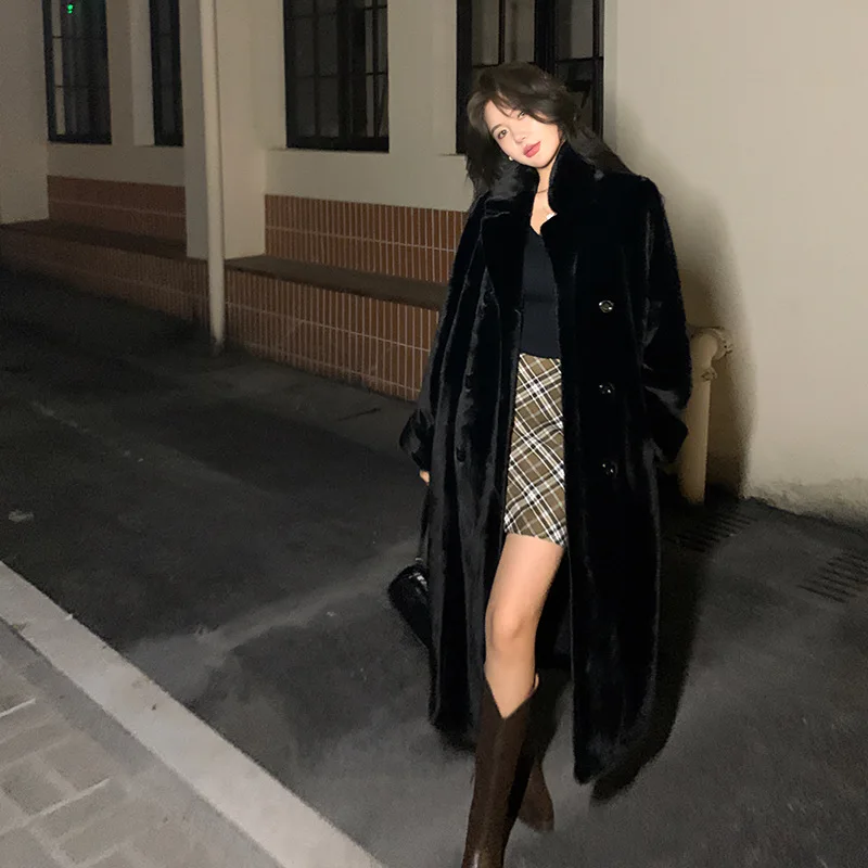 2025 ฤดูใบไม้ร่วงและฤดูหนาวหนายาวชุดเลียนแบบ Mink fur Coat ขนสัตว์แบบบูรณาการเป็นมิตรกับสิ่งแวดล้อมเสื้อขนสัตว์สําหรับสตรี