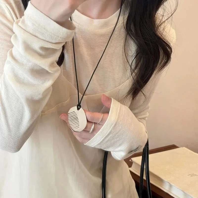 Korean Niche Leopard Print Vinegar Comb Pendant, Black Rope Necklace Women Design Sweater Chain for Girl Party Gifts