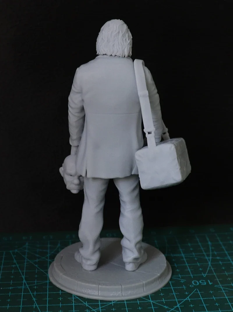 1/24 Resin Model Joker Figurine Unpaint UnPainted  1/24 7.5cm Sculpture Figurine 608
