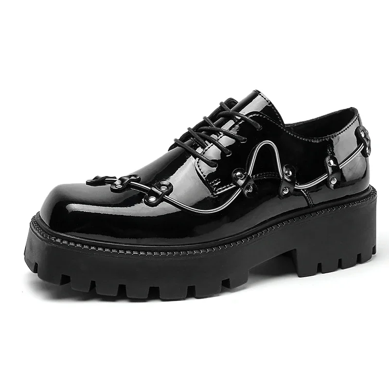 Zapatos Brogue negros para hombre, zapatos de vestir Oxford con plataforma clásica, calzado de charol Retro, zapatos de fiesta de tobillo bajo