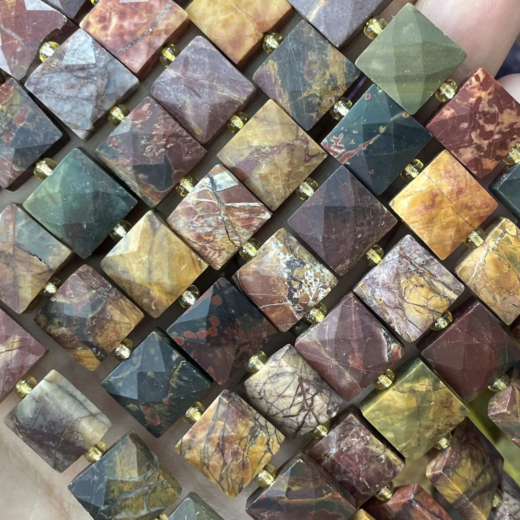 10 mm facettierte quadratische bunte Picasso-Jaspis-Abstandsperlen aus Naturstein für die Schmuckherstellung, DIY-Armband, Halskette, Zubehör – Detail 1