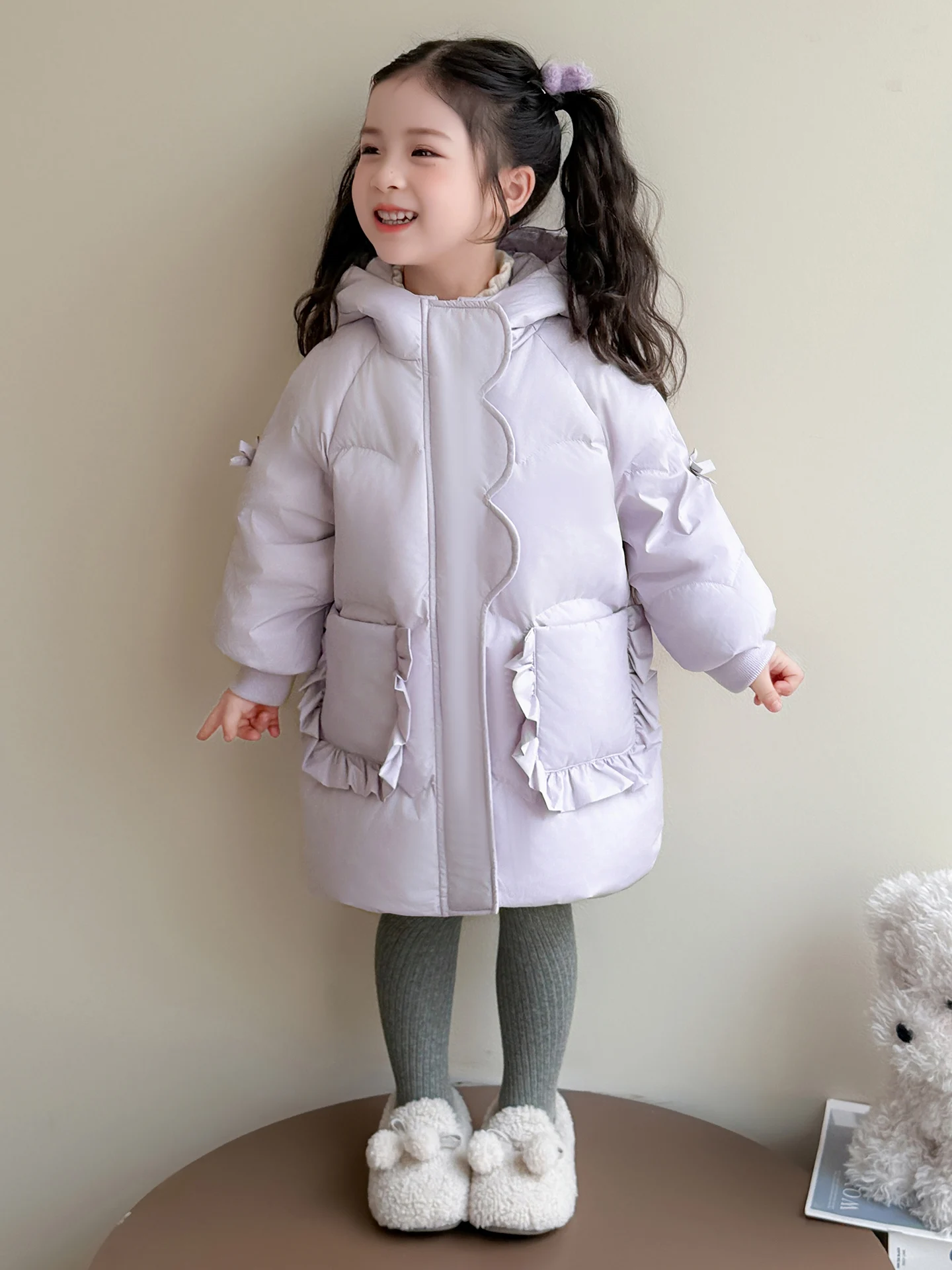 女の子用ダウンジャケット ミディアム丈 軽量 暖かい ホワイト ダウンコート 子供用冬服 ベビーガールズ用 キュートでトレンディ