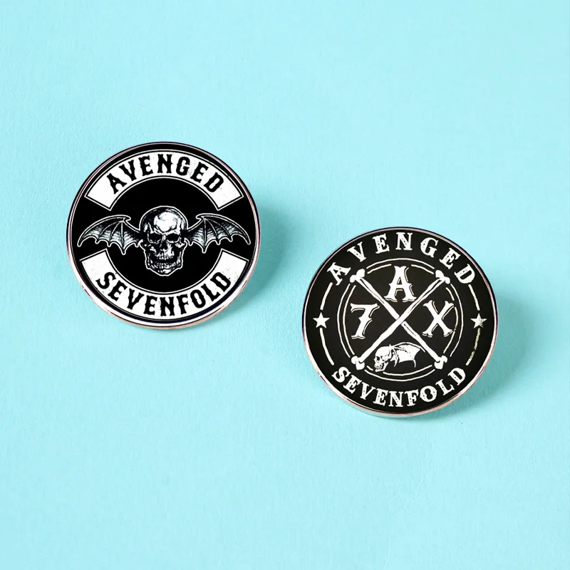 شعبية انتقم سبعة أضعاف روك باند سبيكة بروش المتشددين المعادن الموسيقى دبوس مروحة جمع شارة اكسسوارات المجوهرات بالجملة