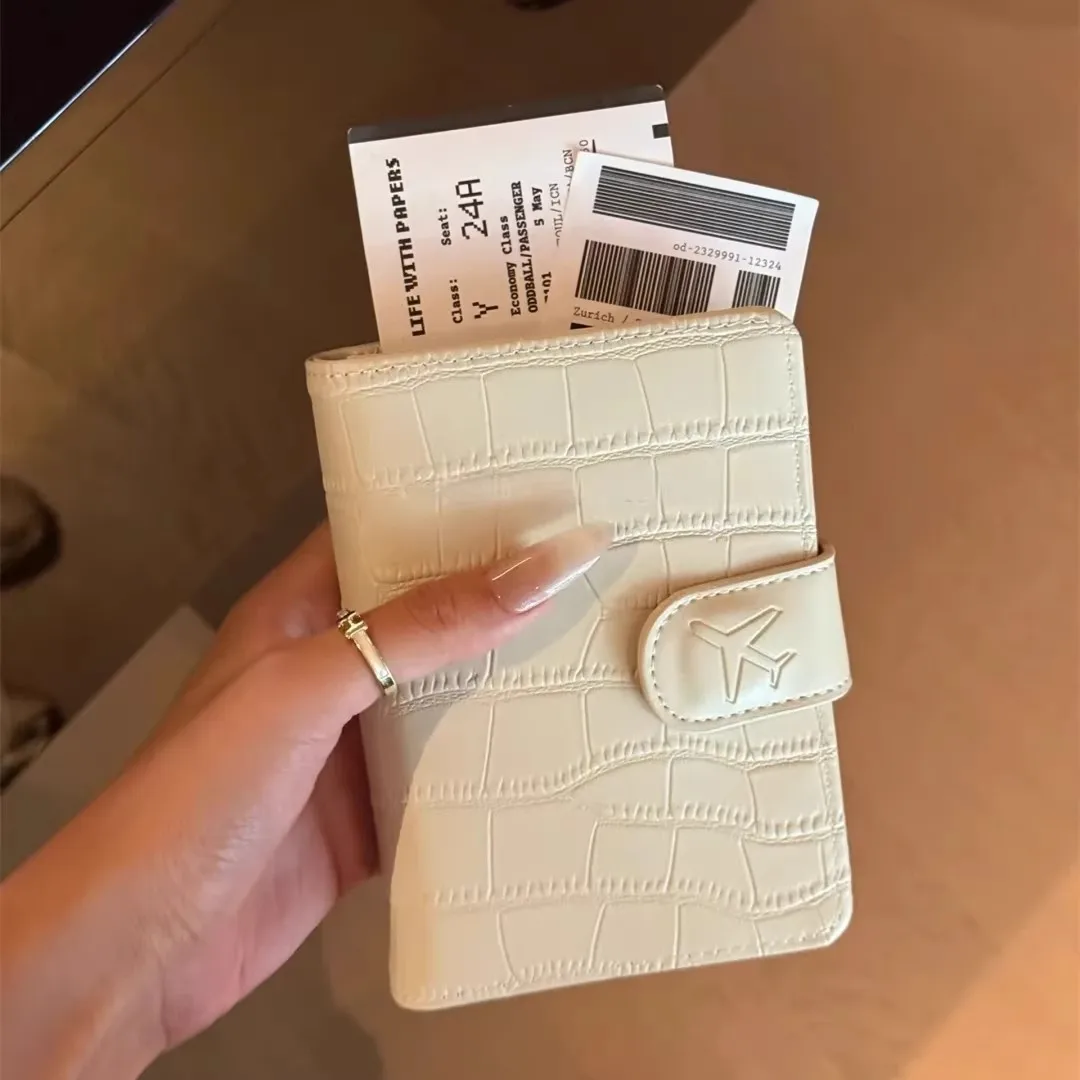 Crocodile Pattern Passport Holder, Multi-Functional Portable Document Organizer Travel Wallet