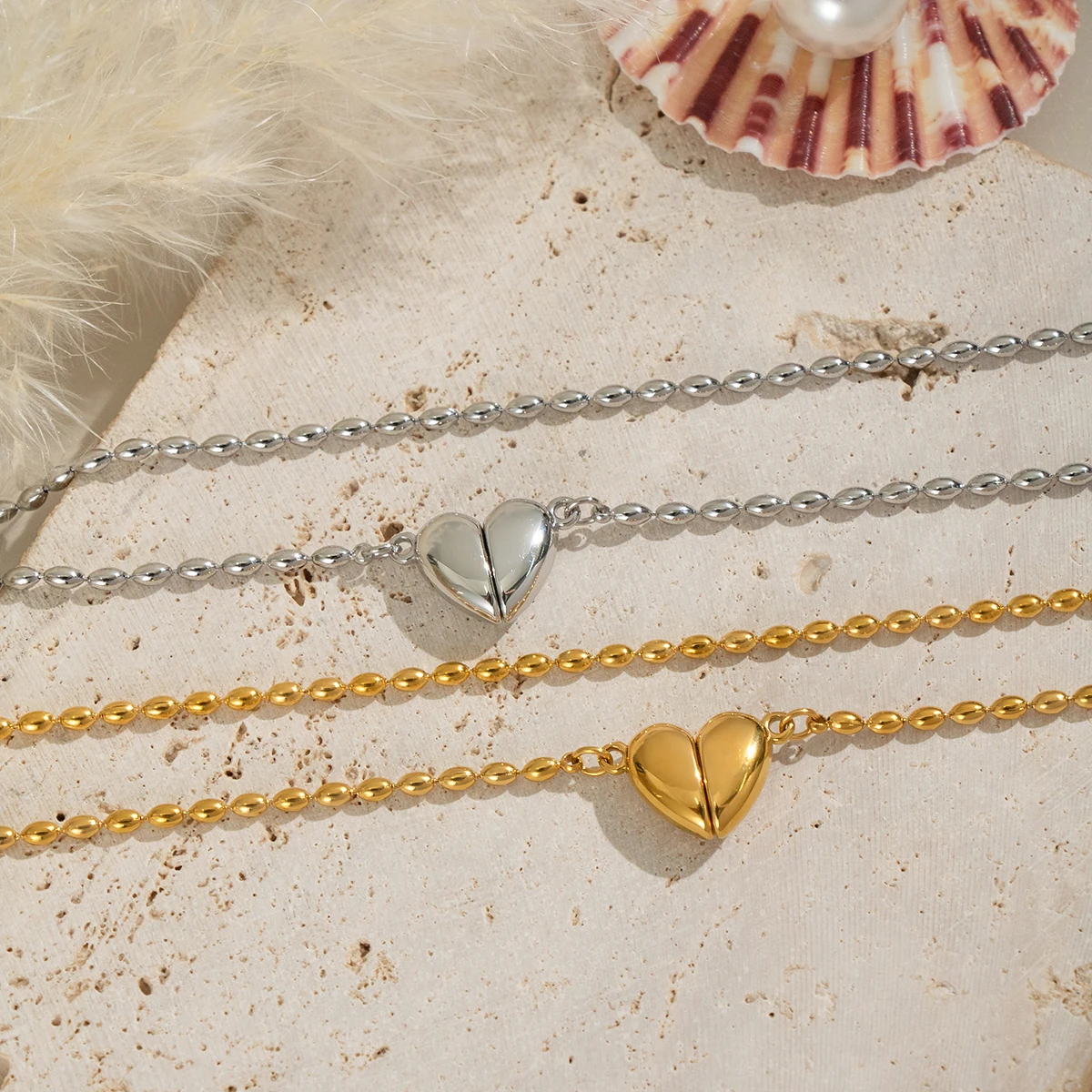 نمط جديد الفولاذ المقاوم للصدأ المغناطيس الحب قلادة قلادة للنساء 18K مطلية بالذهب الساحرة مجوهرات مقاومة للماء لارتداء دارلي