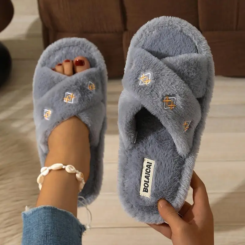 Bestickte Plüsch-Warme Baumwoll-Hausschuhe mit Flachem Absatz für Damen, Winter-Mode Kreuzriemen-Slides, Indoor-Hausschuhe mit Fellbesatz für Frauen – Detail 7