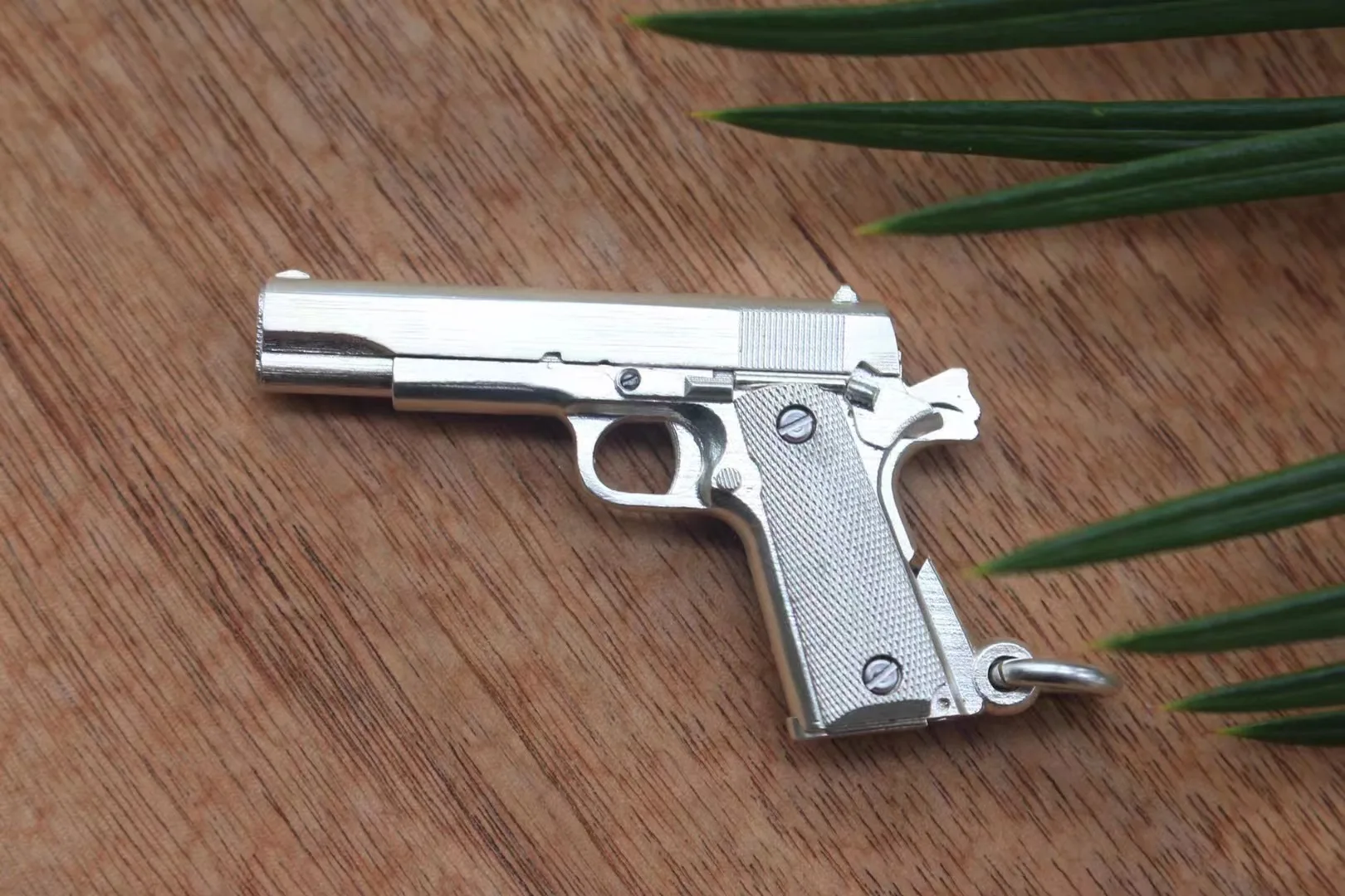 

S925 General Engineering Edition-1911 кулон-пистолет