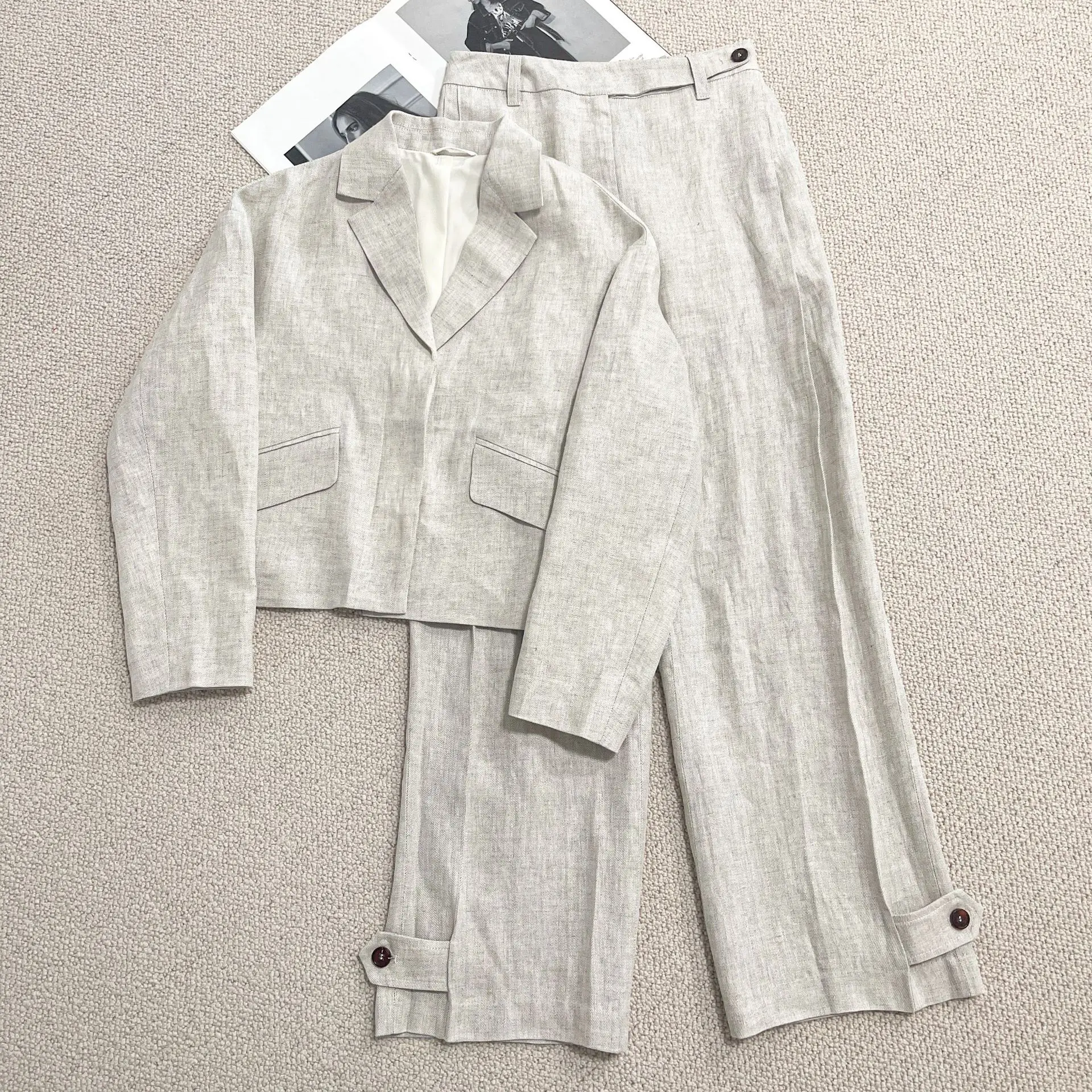 

2025 Light Luxury Linen Suit Set Concealed Button Versatile Slim Temperament Commuter Jacket Trousers Women