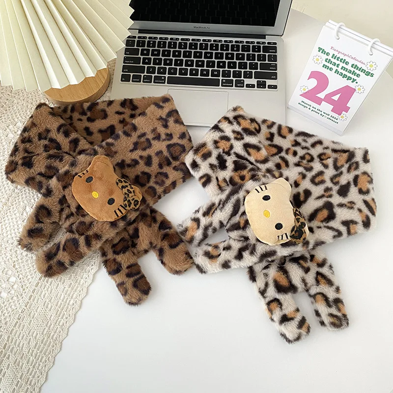 قفازات Miniso اللطيفة من القطيفة على شكل تفاح للنساء للخريف والشتاء لركوب الخيل الدافئة بالإضافة إلى أصابع رقبة رسن مخملية مقاومة للرياح لمنع البرد