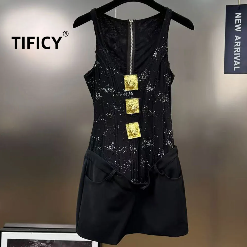 High Street Black Dresses Women's Summer Retro Style Square Neck Sleeveless Metal Buckle Decoration Sparkling Waist Dress