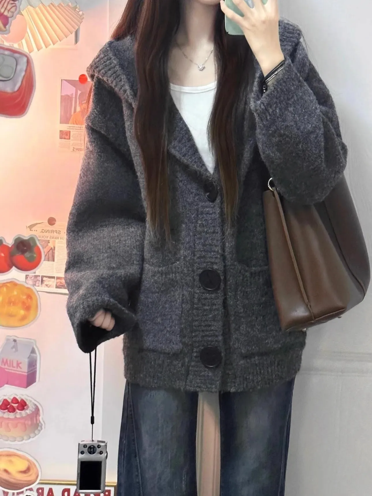 

Женское вязаное пальто свободного кроя с длинными рукавами и капюшоном, новинка ранней осени, мягкий и удобный дизайн средней длины, стильный дизайн.