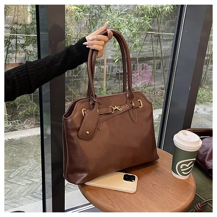 

Женская большая винтажная сумка-тоут 2025 г. — стильная рабочая пригородная сумка, просторная для офиса, повседневная одежда, роскошный модный дизайн