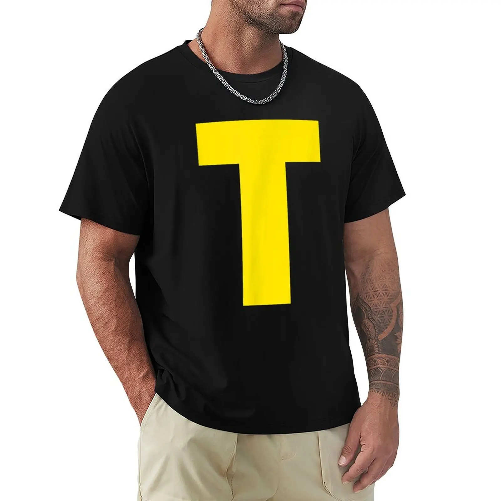 Name Letter T-Theodore Chipmunk Costume Christmas T-Shirt Simple Trendy Casual T-Shirt