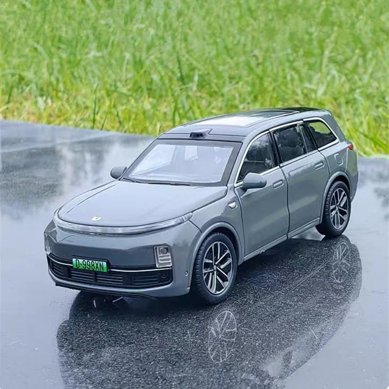 

1:32 LEADING IDEAL L9 Alloy New Energy Модель автомобиля Литье под давлением Металлические электромобили Модель автомобиля Моделирование Звук Свет Детская игрушка в подарок