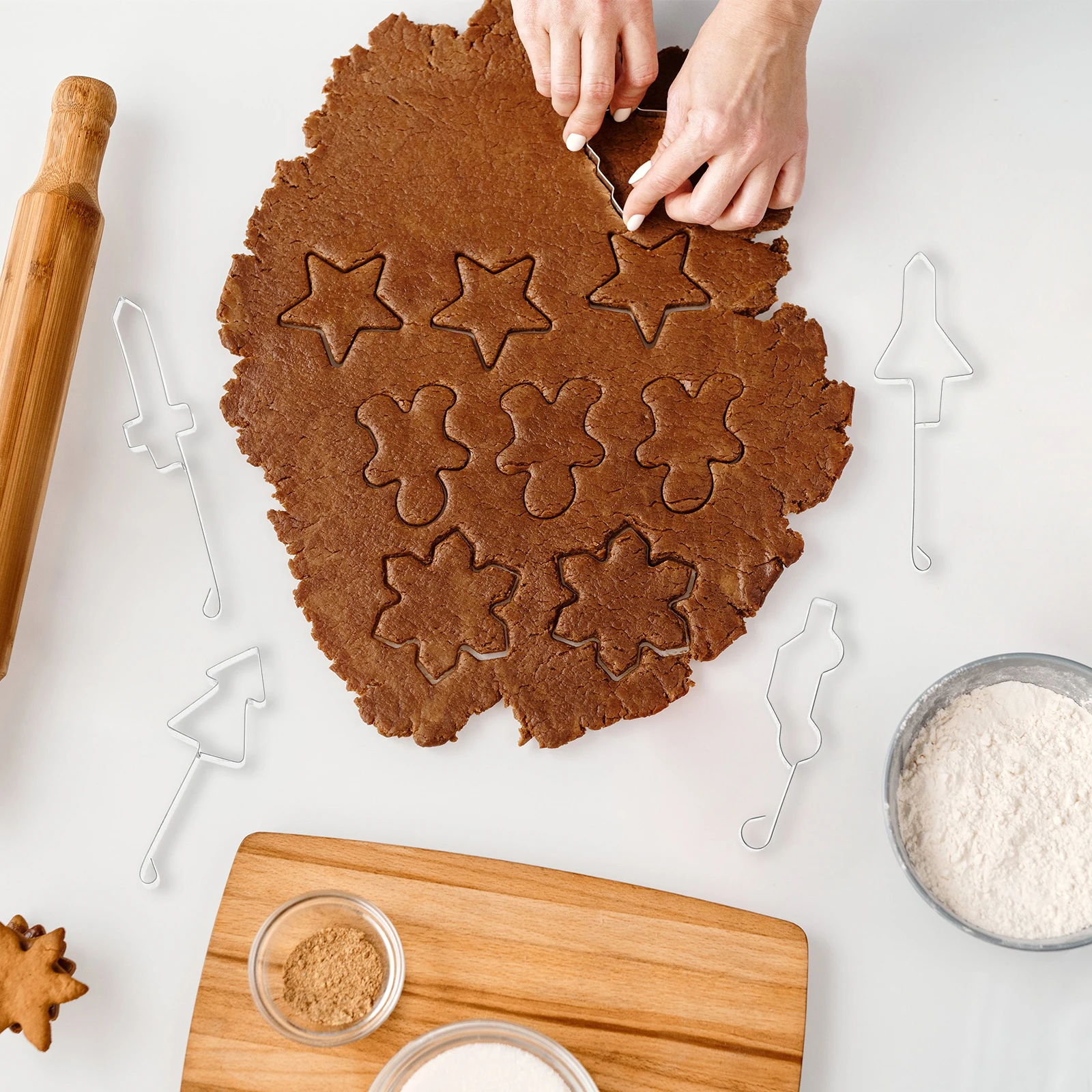 

1 set Sugar Cake Making Tools Fondant Stainless Steel Cookie Mold Baking Set Safe Kids Friendly