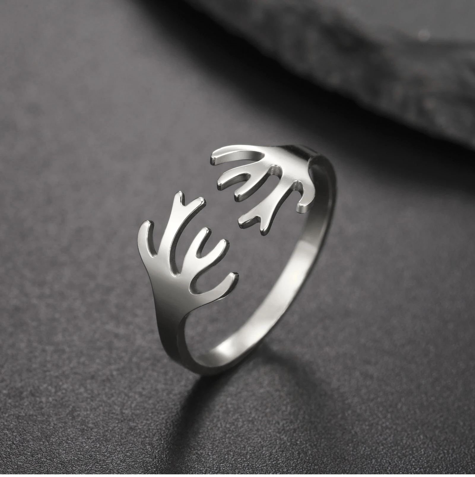 CoolTime Hirschgeweih Offener Ring Goldfarben Edelstahl Verstellbarer Ring Tierschmuck Geschenk für Liebhaber Natürliches Alltagsaccessoire – Detail 5