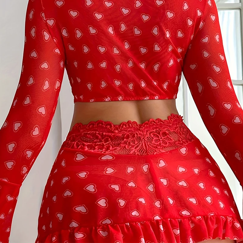 Conjunto erótico Sexy de 3 piezas, lencería Sexy transparente para mujer, sujetador de amor rojo, falda de encaje fruncida de retazos de malla, Tanga, traje Sexy nuevo