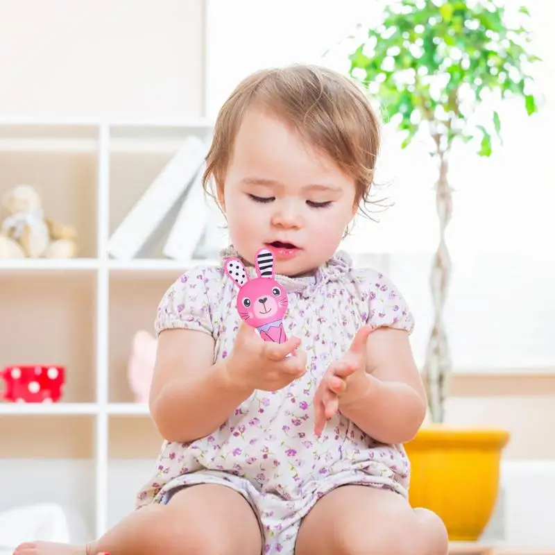 Sonajero suave con forma de Animal para bebé recién nacido, muñeco de peluche colgante con agarre para las manos, juguete de aprendizaje sensorial para niños